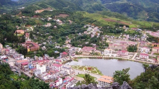 Sapa Light Trek & Hotel Stay