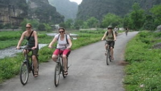 HOA LU & TAM COC BIKING & BOAT TRIP